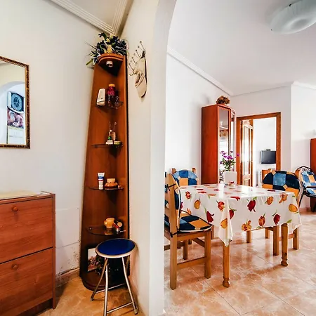 Apartment Espanhouse Cesar Canovas Girada 3
