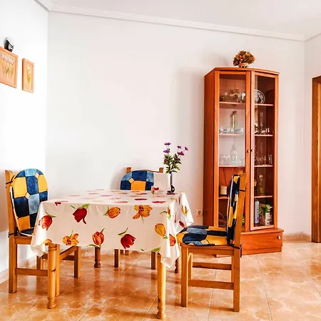 Apartment Espanhouse Cesar Canovas Girada 3