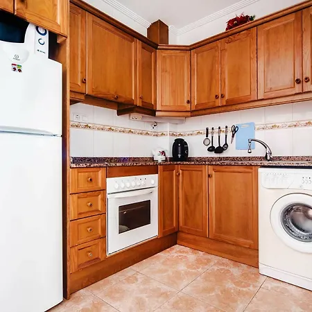Apartment Espanhouse Cesar Canovas Girada 3